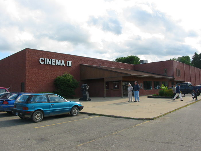 Imlay City Cinemas - June 2002 (newer photo)